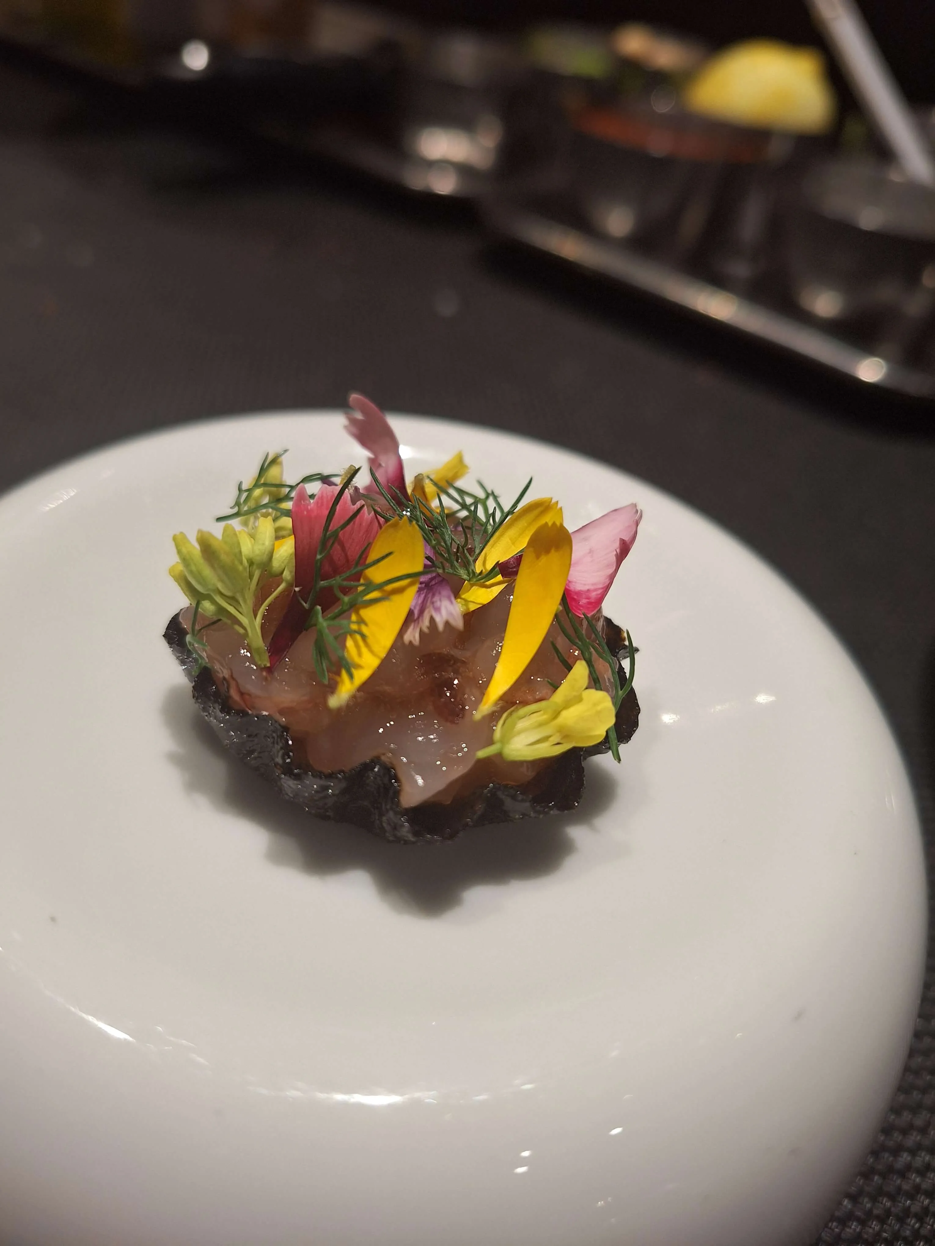 Nori tart with seafood